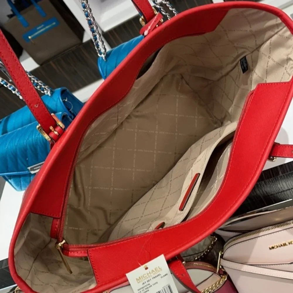 Michael Kors Jet Set Travel Large Top Zip Tote Leather